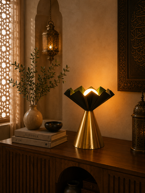 Lotus Floor Lamp â€“ Luxurious Oriental Warm Glow