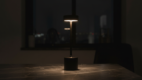 Black Metal Table Lamp